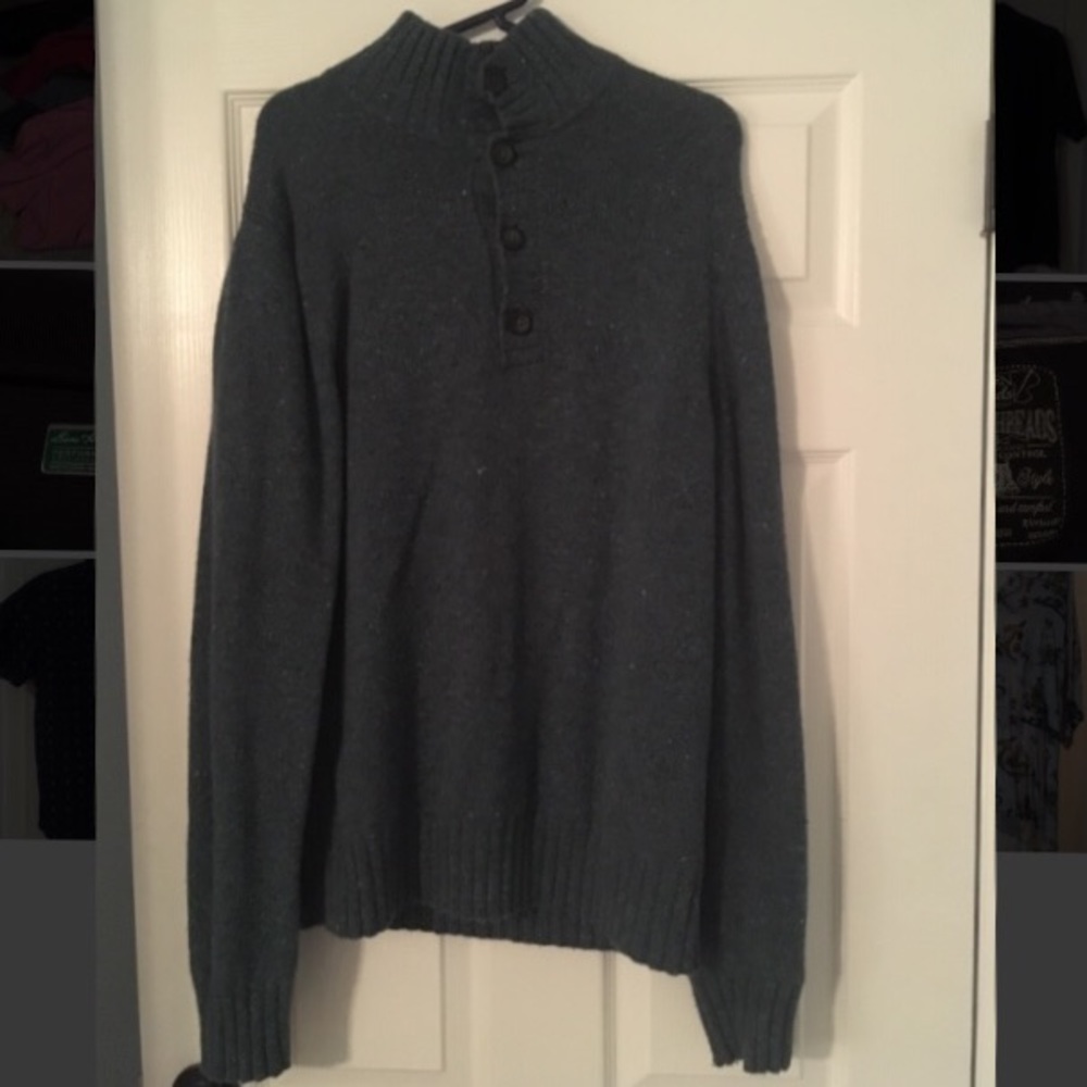 Medium Banana Republic Sweater